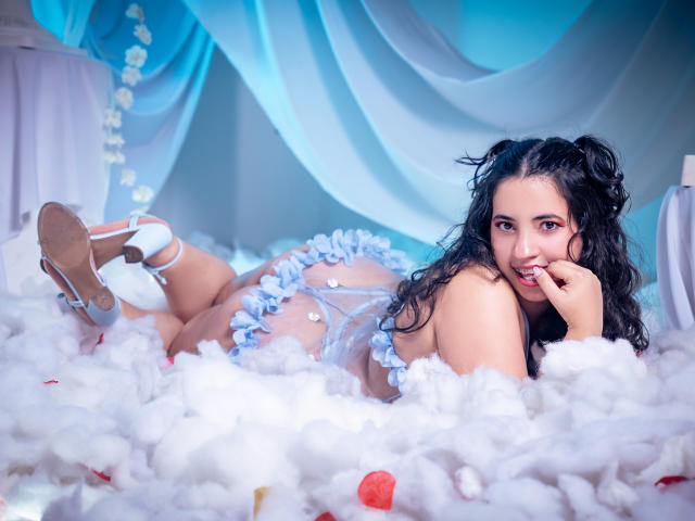 NicolSky - Live sex cam - 28832420