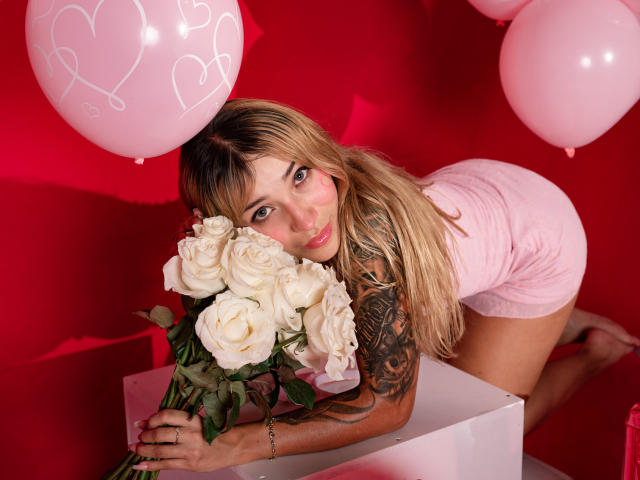 MichellHott - Live sex cam - 28836569