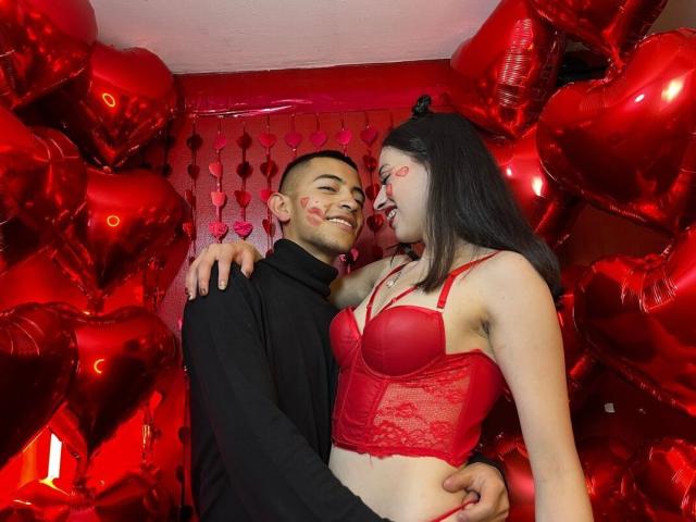 CrimsonSecretts - Live porn &amp; sex cam - 28837058