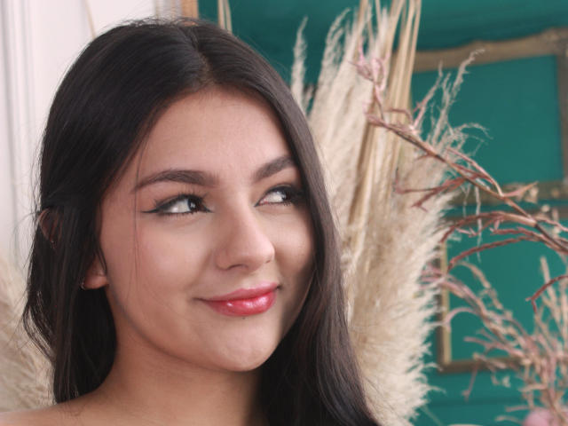 AlessiaFerry - Live sex cam - 28838459