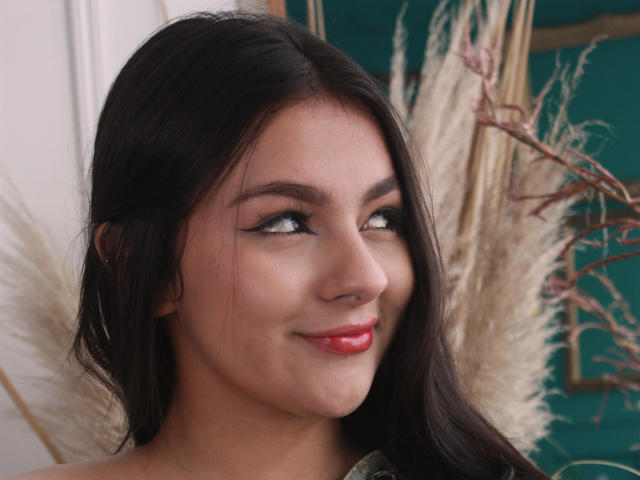 AlessiaFerry - Live sex cam - 28838462