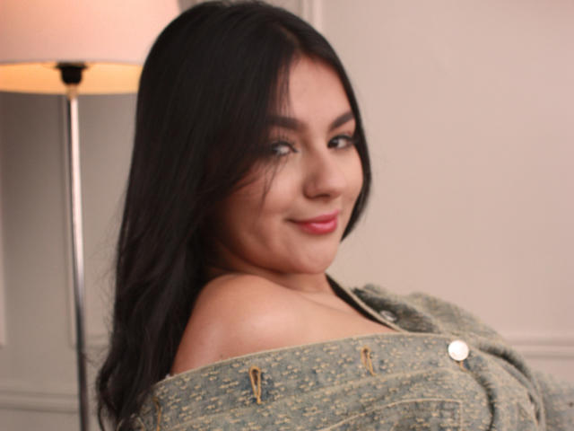 AlessiaFerry - Live sex cam - 28838471