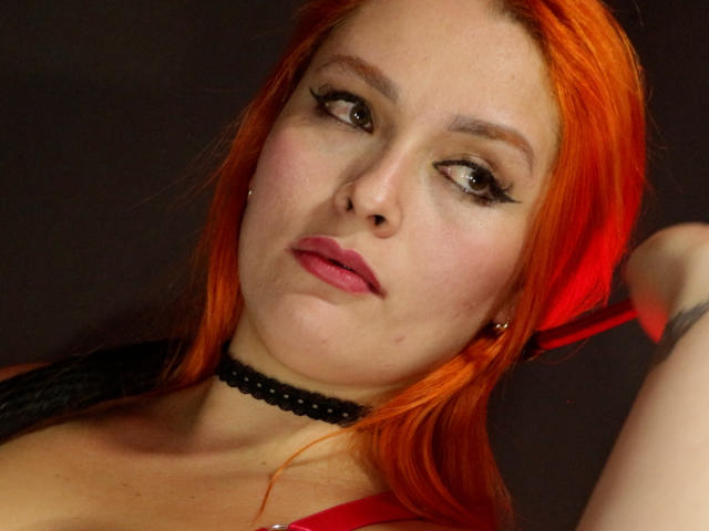 DominatrixMorrigan - Live sex cam - 28843937