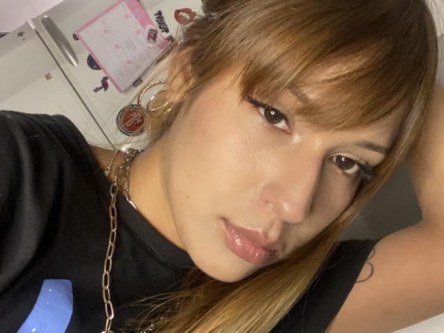 KiaraHernandezX - Sexe cam en vivo - 28844801