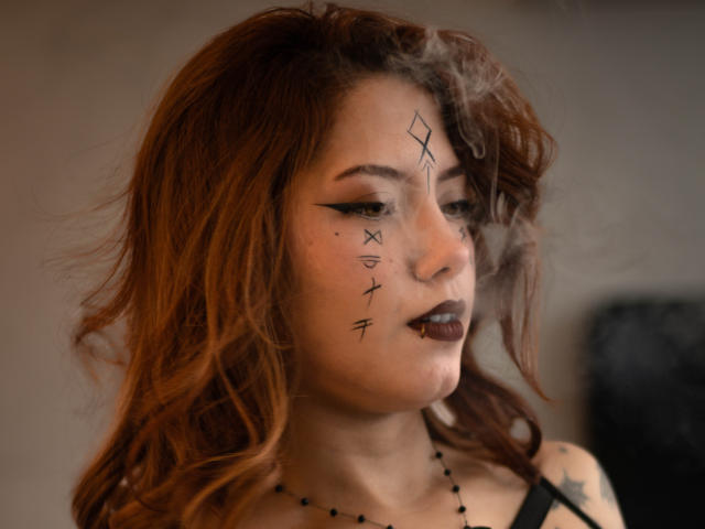 EmmaThomsonn - Live porn &amp; sex cam - 28848188