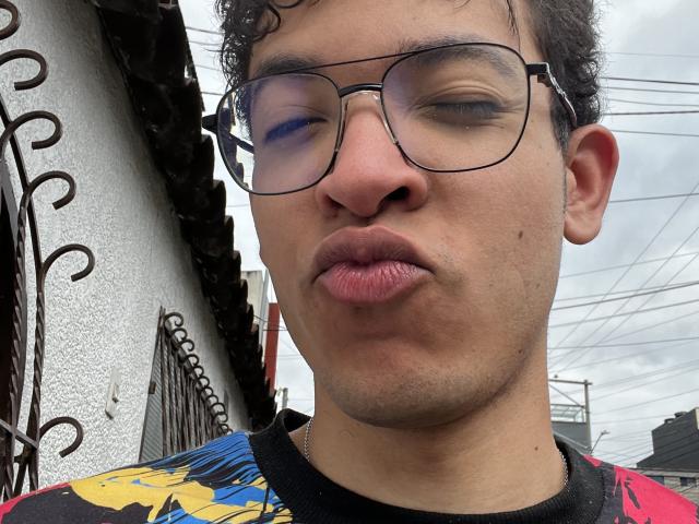 MiloJhones - Sexe cam en vivo - 28848626