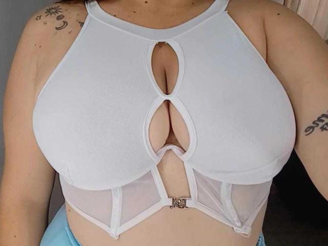 ValentinaDiazHot - Live porn &amp; sex cam - 28851776