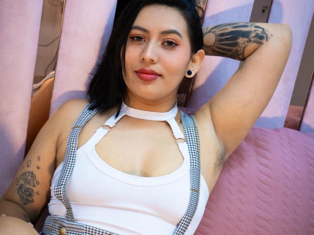 AmyRoss - Live sex cam - 28856447