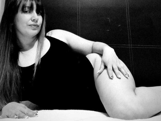 RoxanneBlair - Live sex cam - 28860590