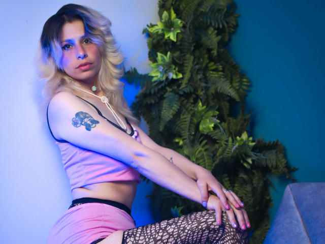 SarahWelinton - Sexe cam en vivo - 28863563