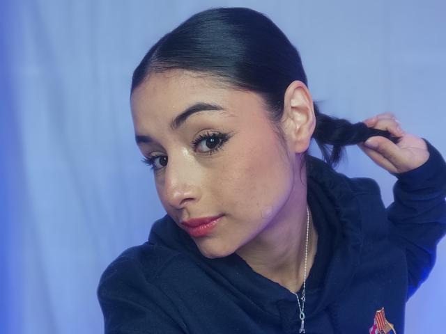 EmilyVv - Live sex cam - 28865096