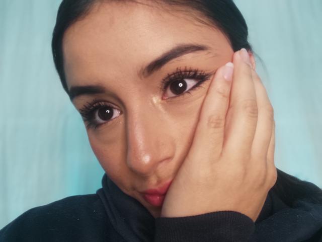 EmilyVv - Live sex cam - 28865192