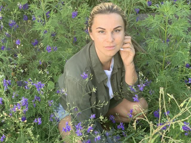 BelleLisaG - Sexe cam en vivo - 28866971