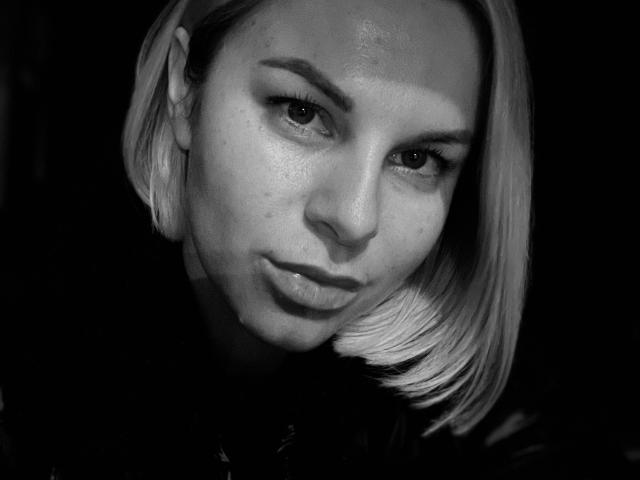 BelleLisaG - Live porn &amp; sex cam - 28867025