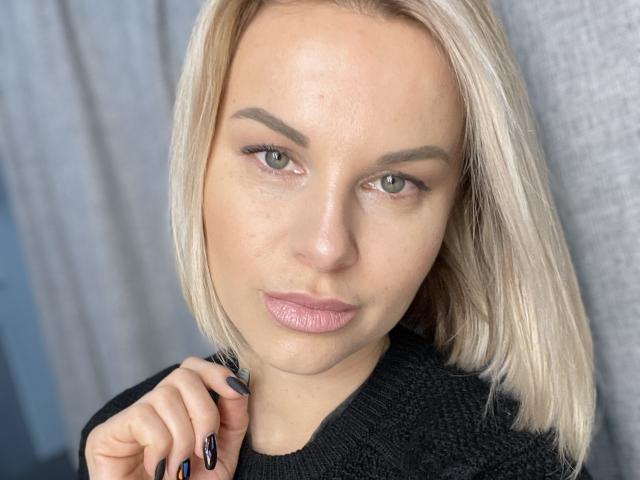 BelleLisaG - Live porn &amp; sex cam - 28867043