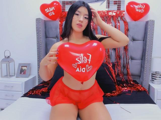 AdelleVelvet - Live porn &amp; sex cam - 28873982