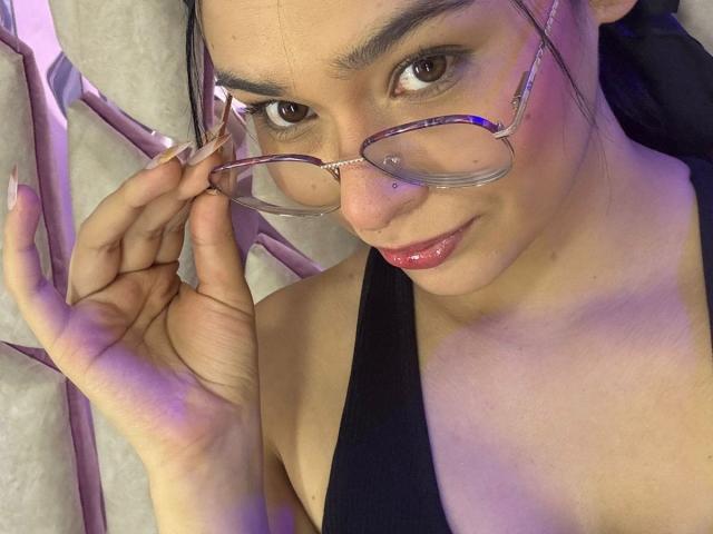 IsaDoux - Live sex cam - 28874705