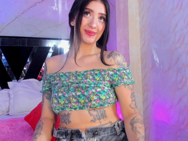 TifanyDiaz - Live Sex Cam - 28875230