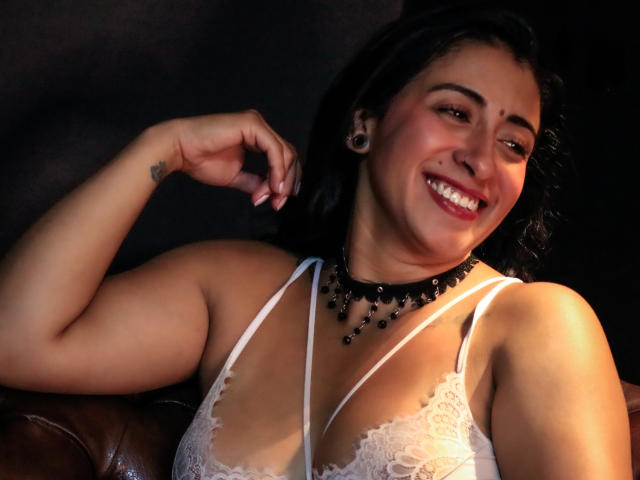 ZaraBeicker - Live sexe cam - 28878107