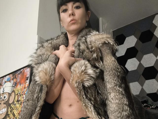 OrianaLaFrancaise - Sexe cam en vivo - 28880246