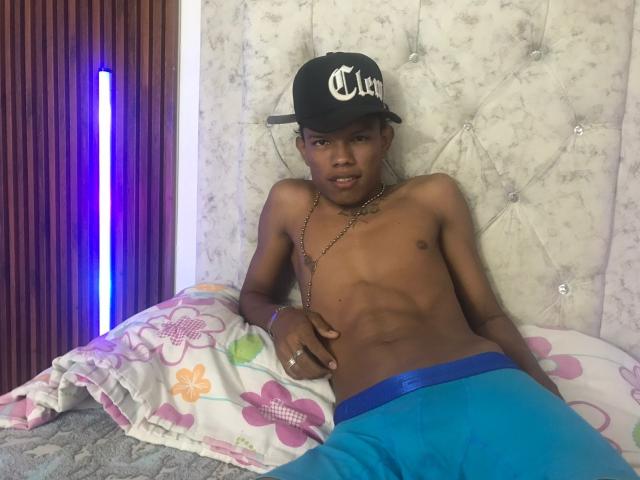 JuanmHata - Live porn &amp; sex cam - 28880678