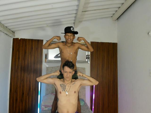 JuanAndLuke - Live porn &amp; sex cam - 28880732