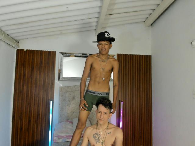 JuanAndLuke - сексуальная веб-камера в реальном времени - 28880738