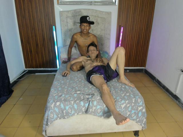 JuanAndLuke - Live porn &amp; sex cam - 28880741