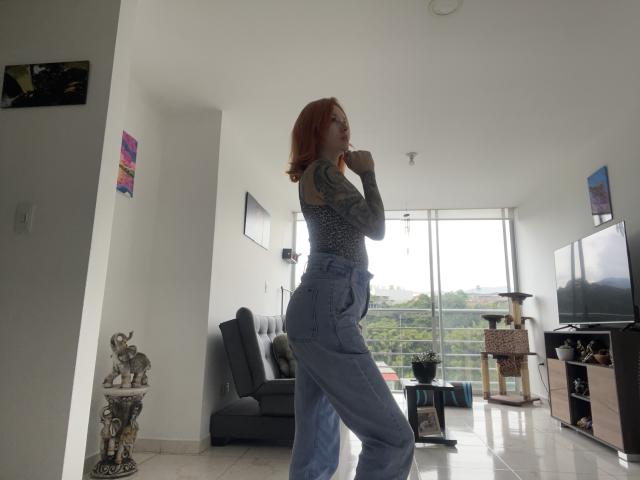 SarahRousen - Live sex cam - 28880834