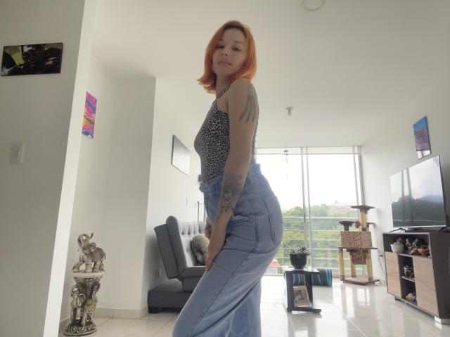 SarahRousen - Live sex cam - 28880840