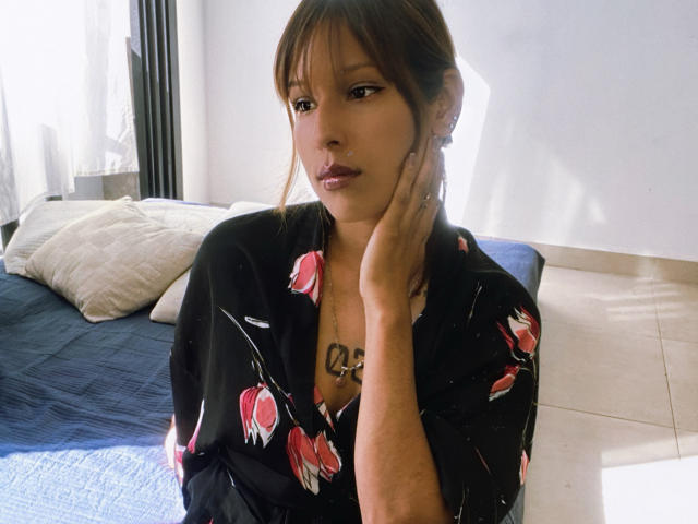 KiaraHernandezX - сексуальная веб-камера в реальном времени - 28892789