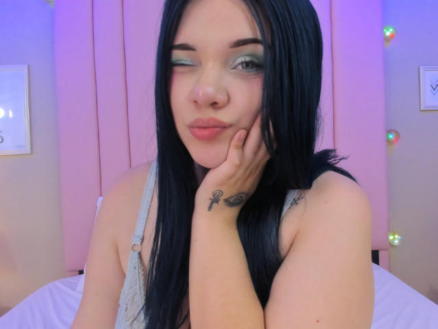 AlayaWillow - Live sex cam - 28895348