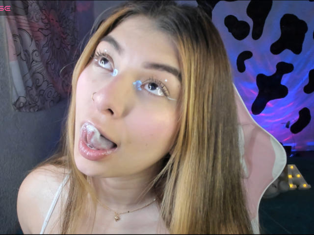 AbbyDew - Live sexe cam - 28907390