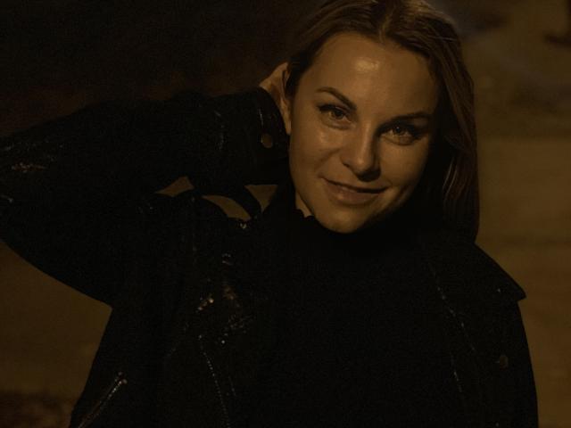 BelleLisaG - ライブポルノ&amp;セックスカム - 28907525