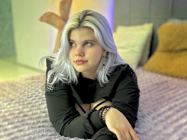 JoannLowe - Live sex cam - 28910699