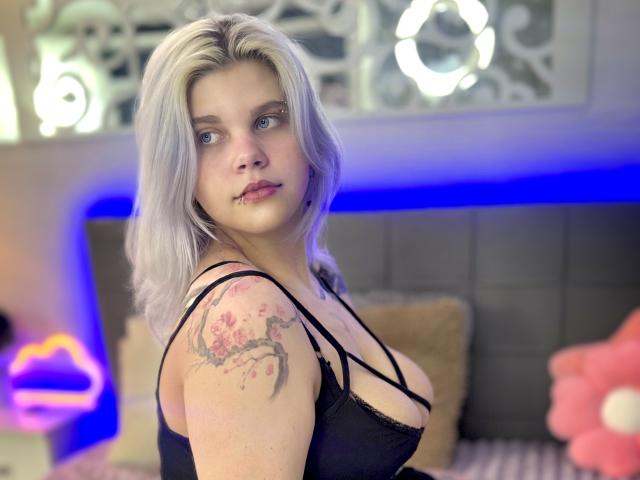 JoannLowe - Live sex cam - 28910753