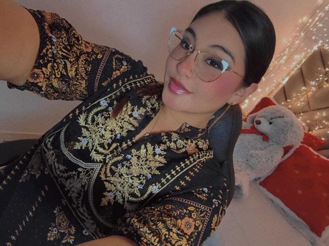 HelueJamil - Live sex cam - 28914197