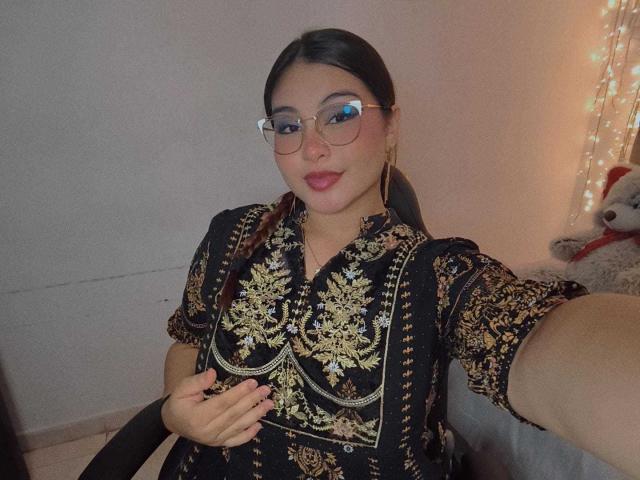 HelueJamil - Live sex cam - 28914206