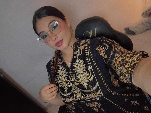 HelueJamil - Live sex cam - 28914209