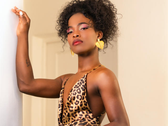 BelyiSinisterra - Live sexe cam - 28915205