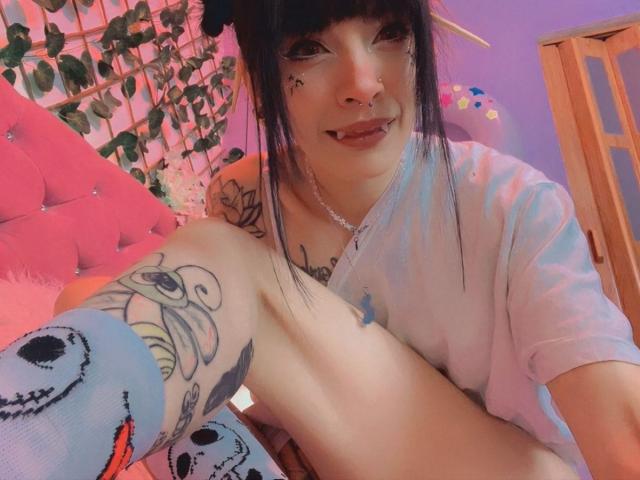 LaurenEvie69 - Live Sex Cam - 28915514