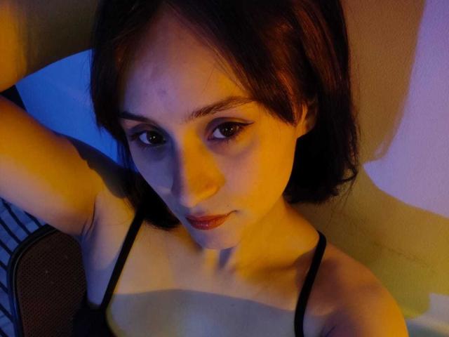 AnnieLamberth - сексуальная веб-камера в реальном времени - 28916954