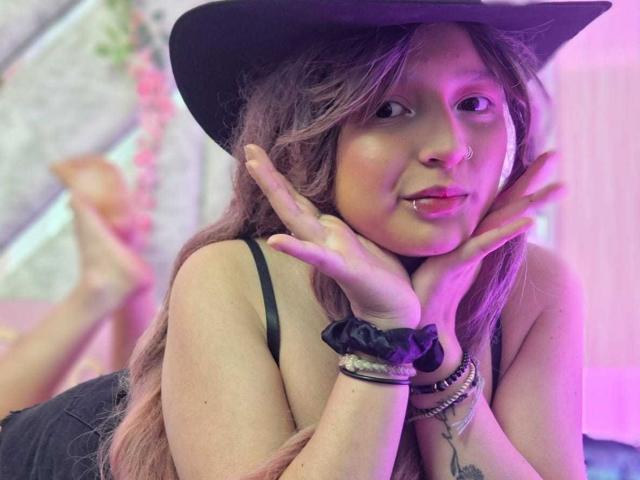 CandySwan - Live porn &amp; sex cam - 28917938