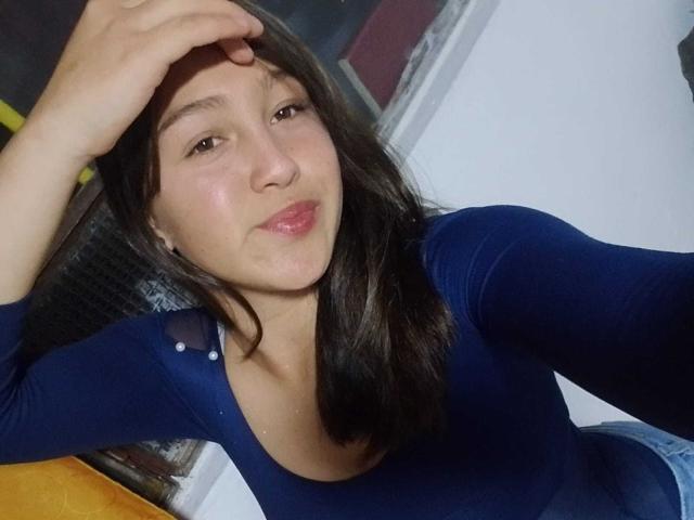 EmmaQuintana - Live sexe cam - 28918421