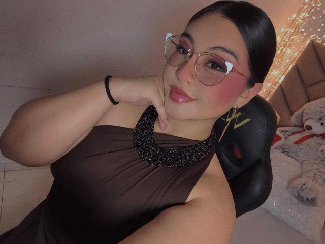 HelueJamil - Live sex cam - 28920065