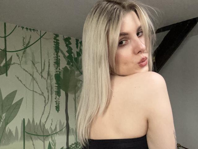 PinkyZora - Live porn &amp; sex cam - 28924202