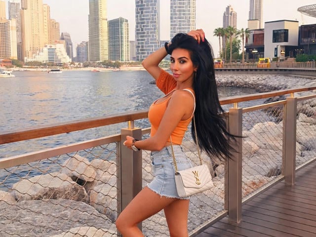 BrunetteBabe69 - Live porno og sexkamera - 28925078