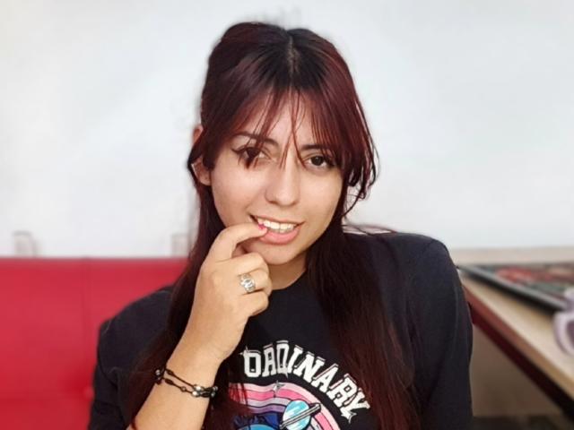 BrendaBluee - Live sexe cam - 28927970