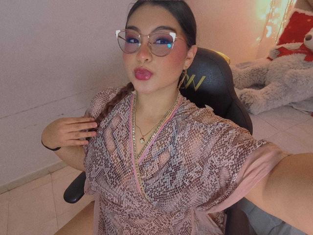 HelueJamil - Live sex cam - 28929440