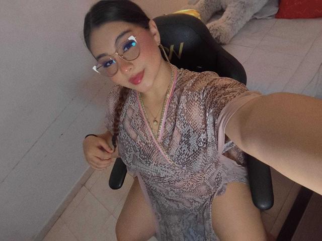 HelueJamil - Live sex cam - 28929443